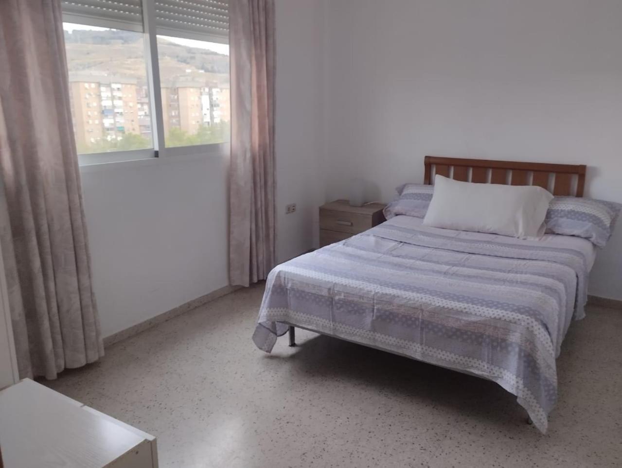 Spacious Room With Private Key And Wifi Granada Exteriér fotografie